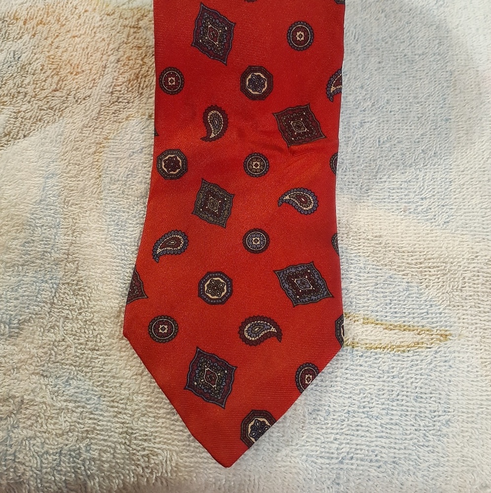 Vintage Hathaway 100% Silk Mens Necktie